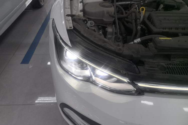 Used Volkswagen Golf 2023 Facelift 280TSI DSG Pro Right Front Headlight