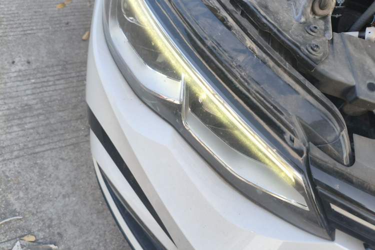 Used Volkswagen Golf 2023 280TSI DSG R-Line Lite Right Front Headlight
