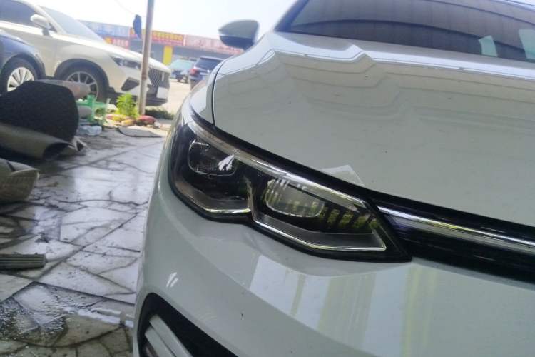 Used Volkswagen Golf 2023 280TSI DSG Pro Right Front Headlight
