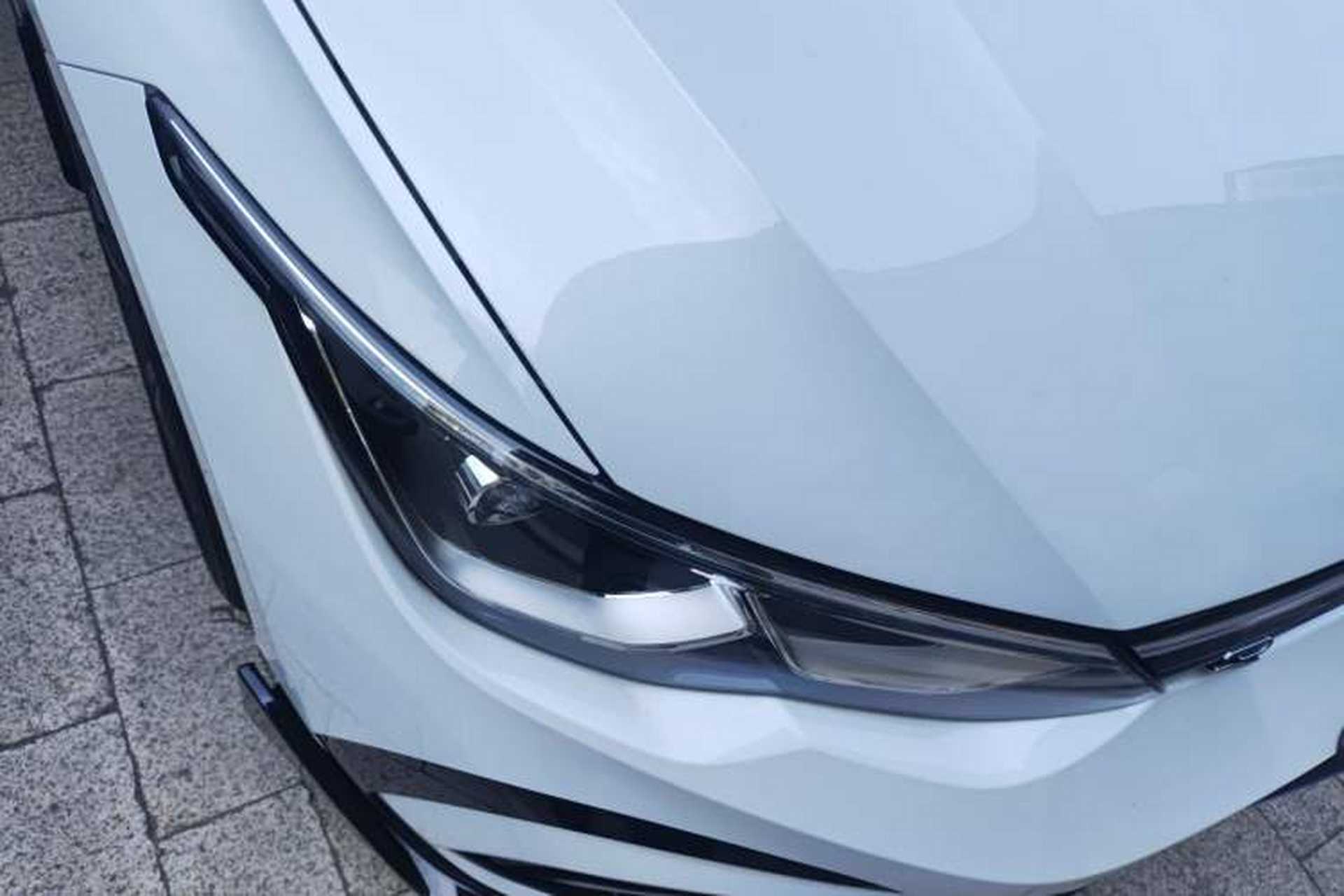 Used Volkswagen Golf 2023 Facelift 280TSI DSG R-Line Right Front Headlight
