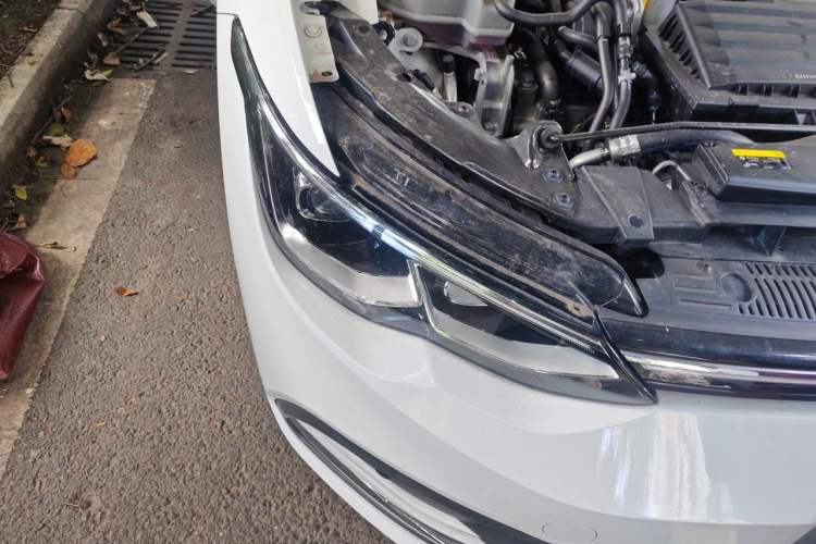 Used Volkswagen Golf 2023 Facelift 280TSI DSG Pro Right Front Headlight