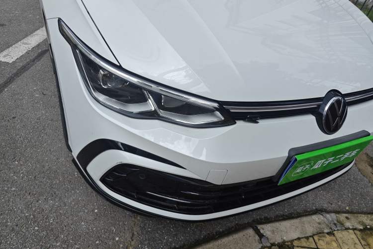 Used Volkswagen Golf 2023 280TSI DSG R-Line Lite Right Front Headlight