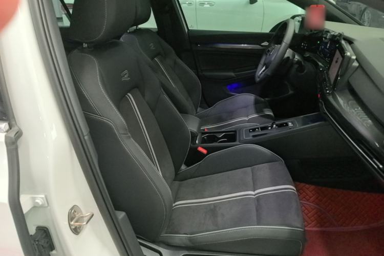 Used Volkswagen Golf 2023 Facelift 280TSI DSG R-Line Lite Right Front Seat