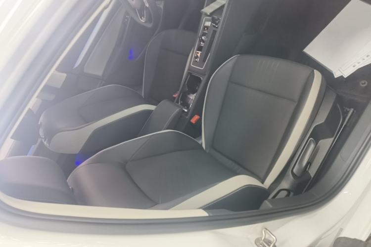 Used Volkswagen Golf 2023 Facelift 280TSI DSG Pro Right Front Seat