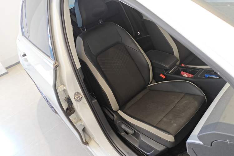 Used Volkswagen Golf 2023 Facelift 280TSI DSG Pro Right Front Seat