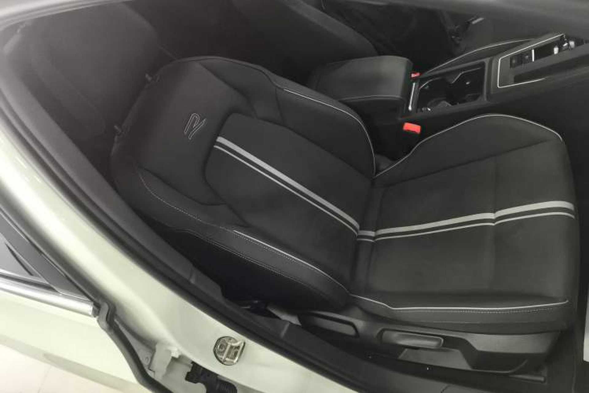 Used Volkswagen Golf 2023 Facelift 280TSI DSG R-Line Lite Right Front Seat