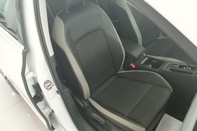 Used Volkswagen Golf 2023 Facelift 280TSI DSG Pro Right Front Seat