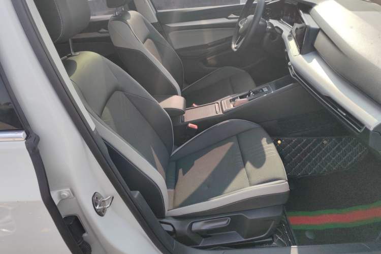 Used Volkswagen Golf 2023 280TSI DSG Pro Right Front Seat