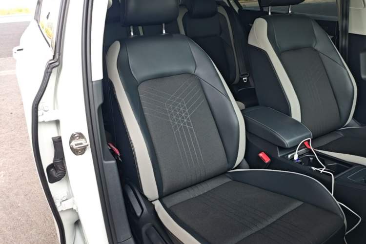 Used Volkswagen Golf 2023 280TSI DSG Pro Right Front Seat