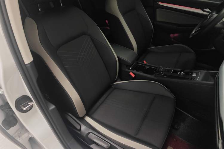 Used Volkswagen Golf 2023 Facelift 280TSI DSG Pro Right Front Seat
