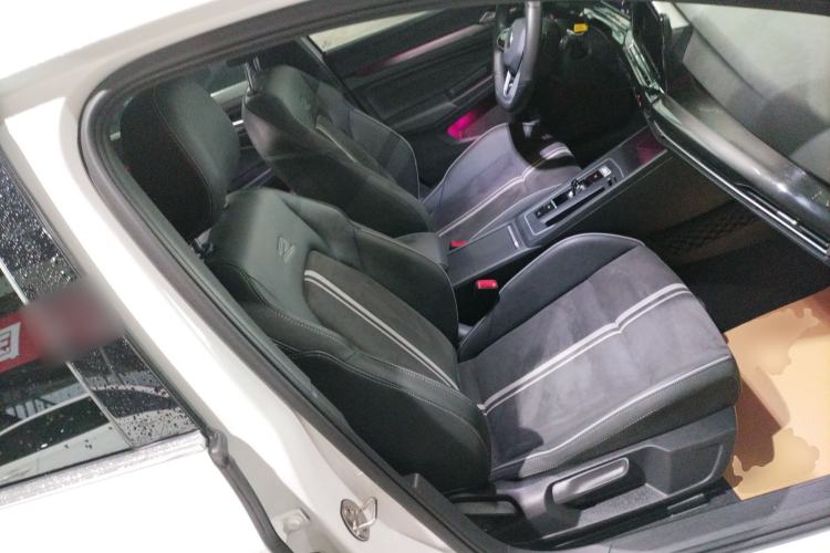 Used Volkswagen Golf 2023 Facelift 280TSI DSG R-Line Lite Right Front Seat