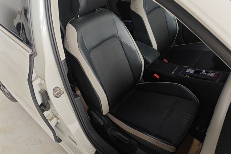 Used Volkswagen Golf 2023 280TSI DSG Pro Right Front Seat