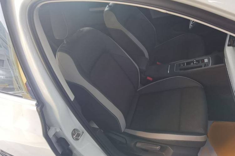 Used Volkswagen Golf 2023 280TSI DSG Pro Right Front Seat