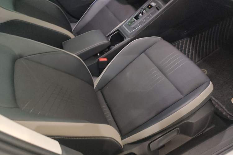 Used Volkswagen Golf 2023 Facelift 280TSI DSG Pro Right Front Seat