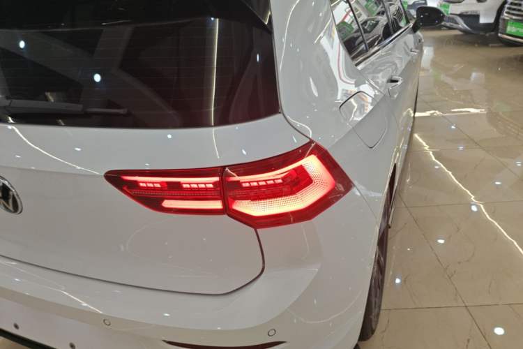 Used Volkswagen Golf 2023 Facelift 280TSI DSG R-Line Right Rear Taillight