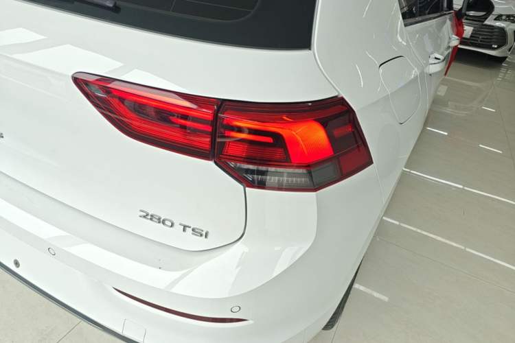 Used Volkswagen Golf 2023 Facelift 280TSI DSG Pro Right Rear Taillight