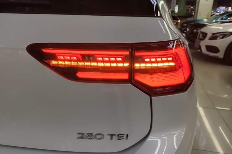 Used Volkswagen Golf 2023 Facelift 280TSI DSG R-Line Lite Right Rear Taillight