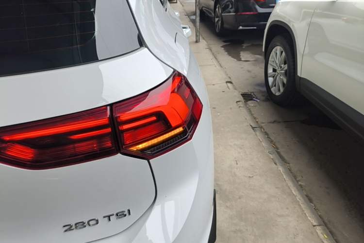 Used Volkswagen Golf 2023 Facelift 280TSI DSG Pro Right Rear Taillight