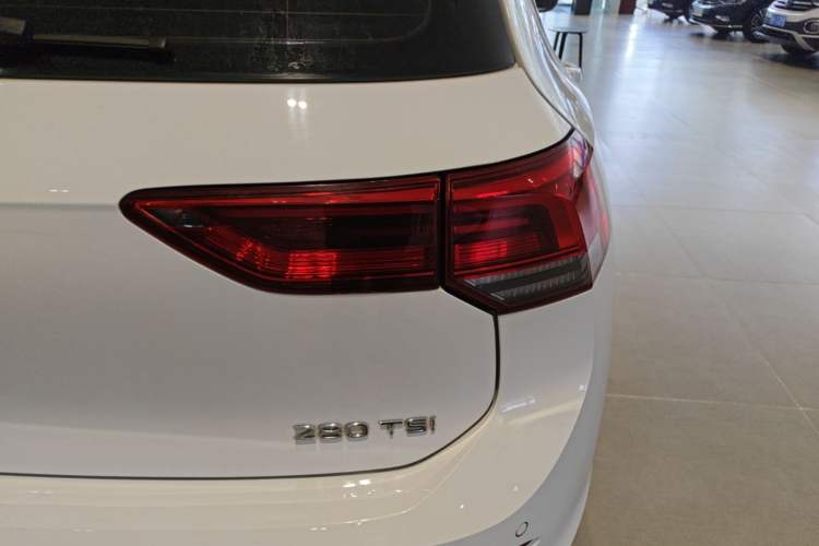 Used Volkswagen Golf 2023 Facelift 280TSI DSG Pro Right Rear Taillight