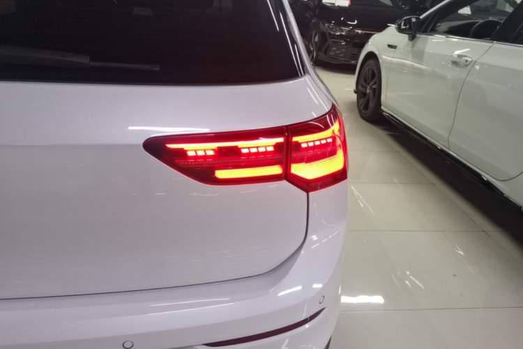 Used Volkswagen Golf 2023 Facelift 280TSI DSG R-Line Lite Right Rear Taillight
