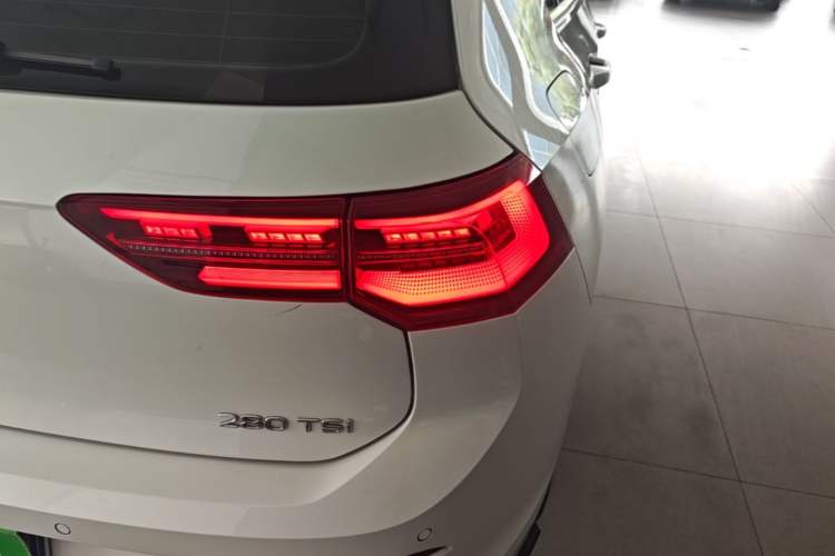Used Volkswagen Golf 2023 Facelift 280TSI DSG R-Line Lite Right Rear Taillight