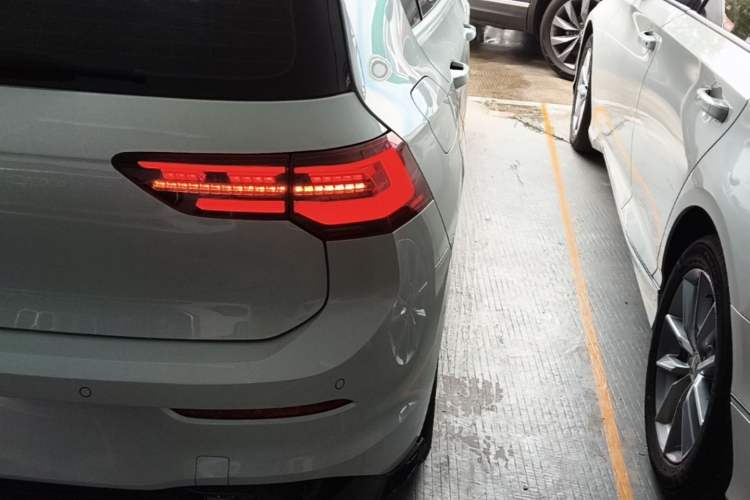 Used Volkswagen Golf 2023 280TSI DSG R-Line Lite Right Rear Taillight