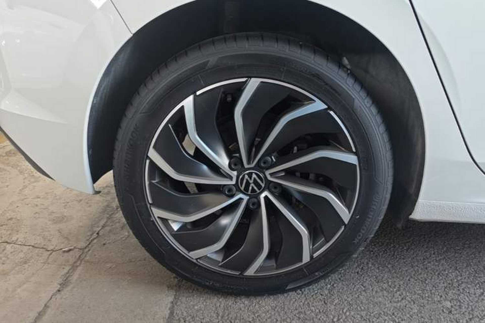 Used Volkswagen Golf 2023 280TSI DSG Pro Right Rear Wheel Hub