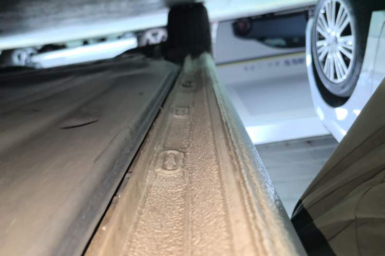 Used Volkswagen Golf 2023 Facelift 280TSI DSG Pro Right Side Sill