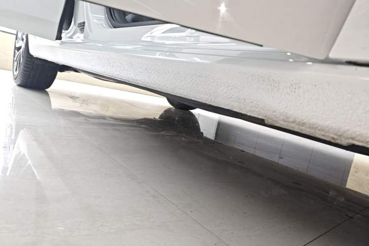 Used Volkswagen Golf 2023 Facelift 280TSI DSG Pro Right Side Sill