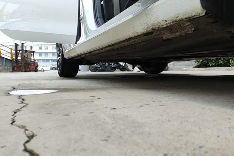 Used Volkswagen Golf 2023 280TSI DSG Pro Right Side Sill