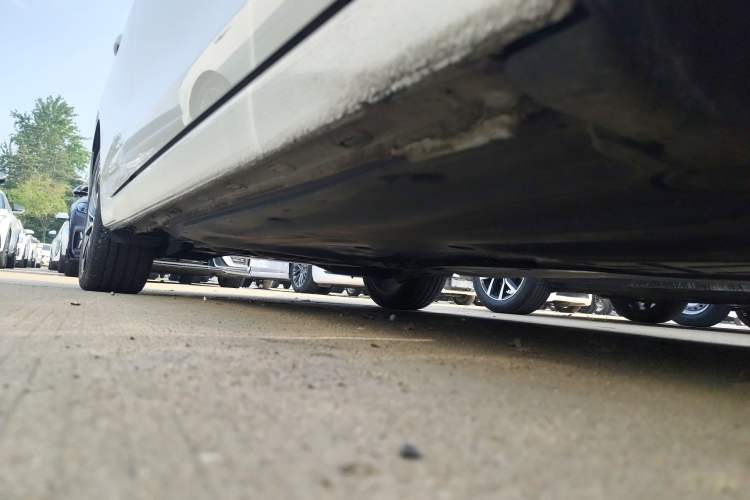Used Volkswagen Golf 2023 Facelift 280TSI DSG Pro Right Side Sill