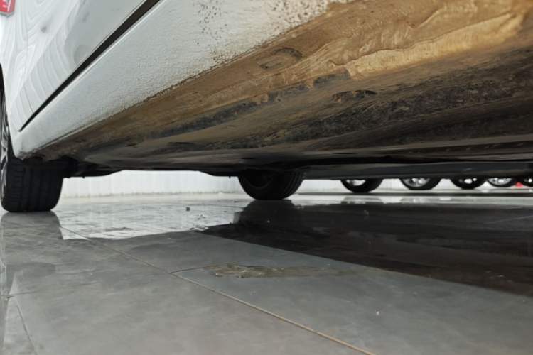 Used Volkswagen Golf 2023 Facelift 280TSI DSG Pro Right Side Sill