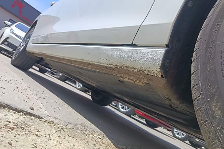 Used Volkswagen Golf 2023 Facelift 280TSI DSG Pro Right Side Sill