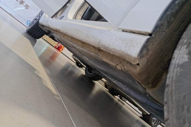 Used Volkswagen Golf 2023 Facelift 280TSI DSG Pro Right Side Sill