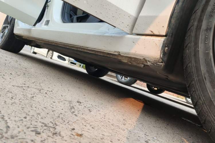 Used Volkswagen Golf 2023 280TSI DSG Pro Right Side Sill