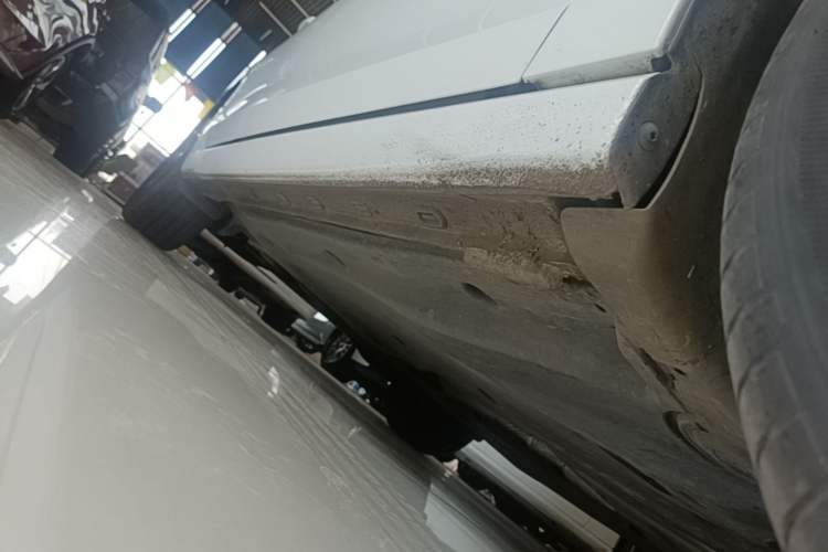 Used Volkswagen Golf 2023 Facelift 280TSI DSG Pro Right Side Sill