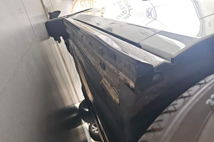 Used Volkswagen Golf 2023 Facelift 280TSI DSG R-Line Right Side Sill