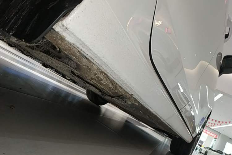 Used Volkswagen Golf 2023 280TSI DSG Pro Right Side Sill