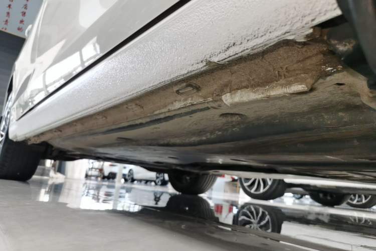 Used Volkswagen Golf 2023 Facelift 280TSI DSG Pro Right Side Sill