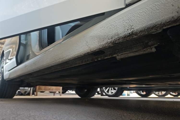 Used Volkswagen Golf 2023 280TSI DSG Pro Right Side Sill