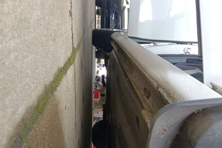 Used Volkswagen Golf 2023 Facelift 280TSI DSG Pro Right Side Sill