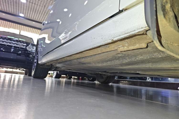 Used Volkswagen Golf 2023 Facelift 280TSI DSG Pro Right Side Sill