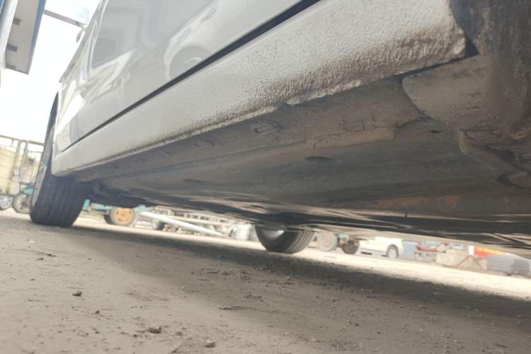 Used Volkswagen Golf 2023 200TSI DSG Right Side Sill