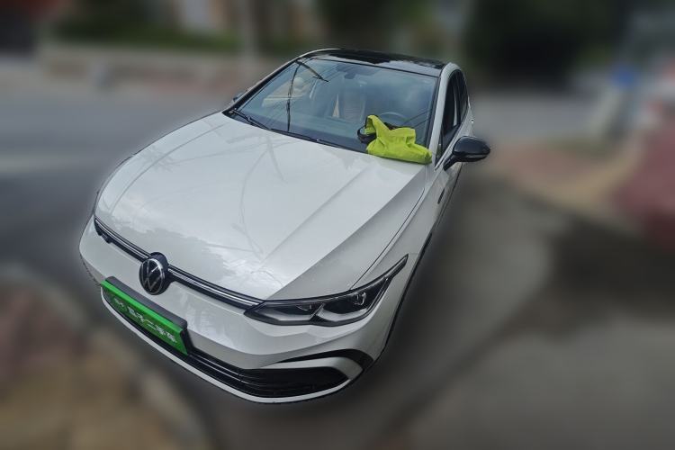 Used Volkswagen Golf 2023 280TSI DSG R-Line Lite Guazi used car, China used car export, Used car for sale, Used  cars, Cheapest cars for sale