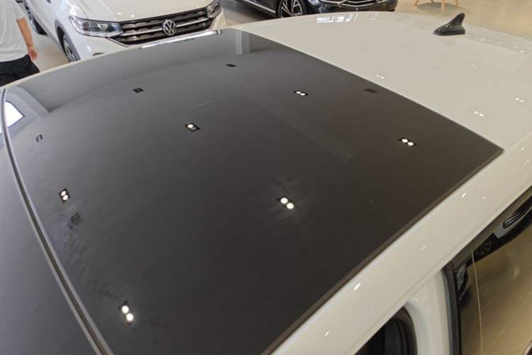 Used Volkswagen Golf 2023 Facelift 280TSI DSG R-Line Lite Roof