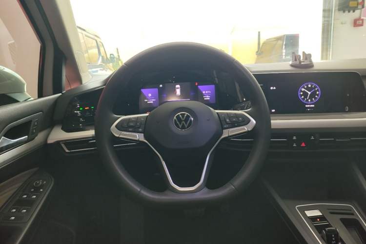 Used Volkswagen Golf 2023 Facelift 280TSI DSG Pro Steering Wheel