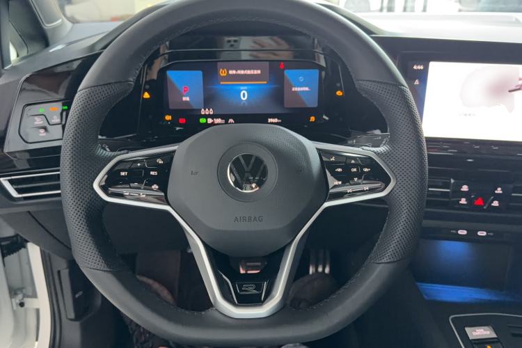 Used Volkswagen Golf 2023 Facelift 280TSI DSG R-Line Lite Steering Wheel
