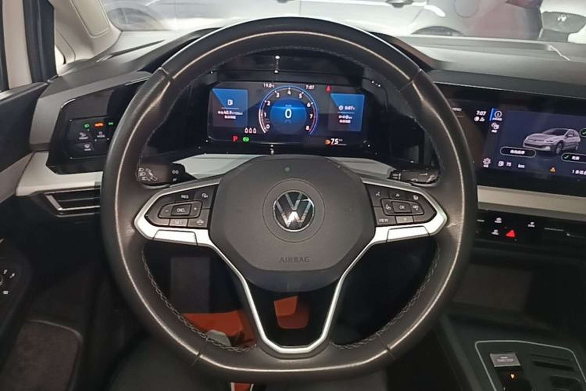 Used Volkswagen Golf 2023 Facelift 280TSI DSG Pro Steering Wheel