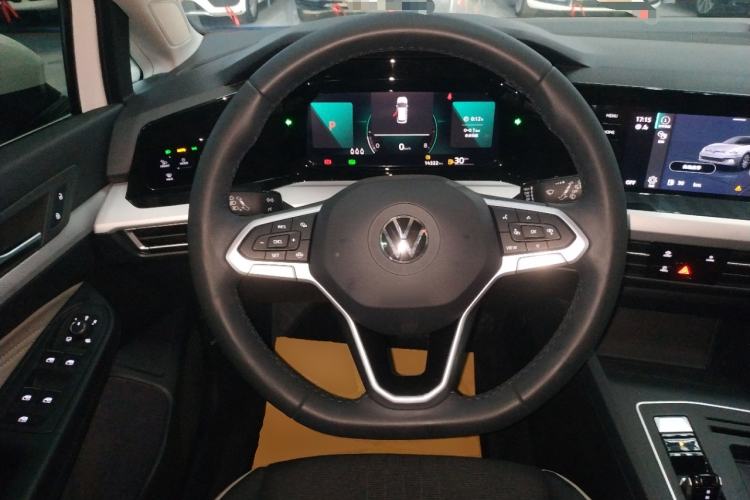 Used Volkswagen Golf 2023 Facelift 280TSI DSG Pro Steering Wheel