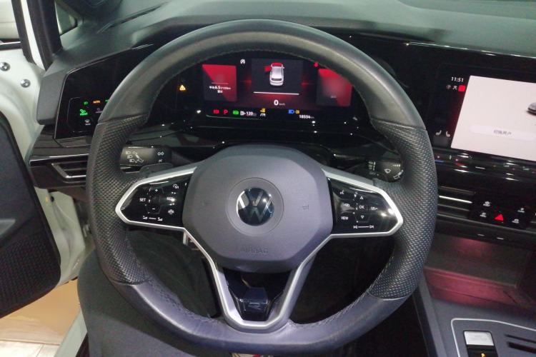 Used Volkswagen Golf 2023 Facelift 280TSI DSG R-Line Lite Steering Wheel